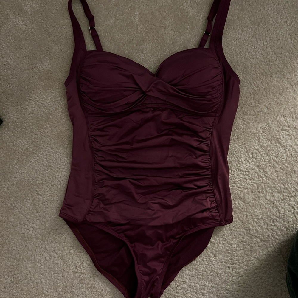 Maroon Women’s Liz Claiborne One Peice Ruched Swimsuit